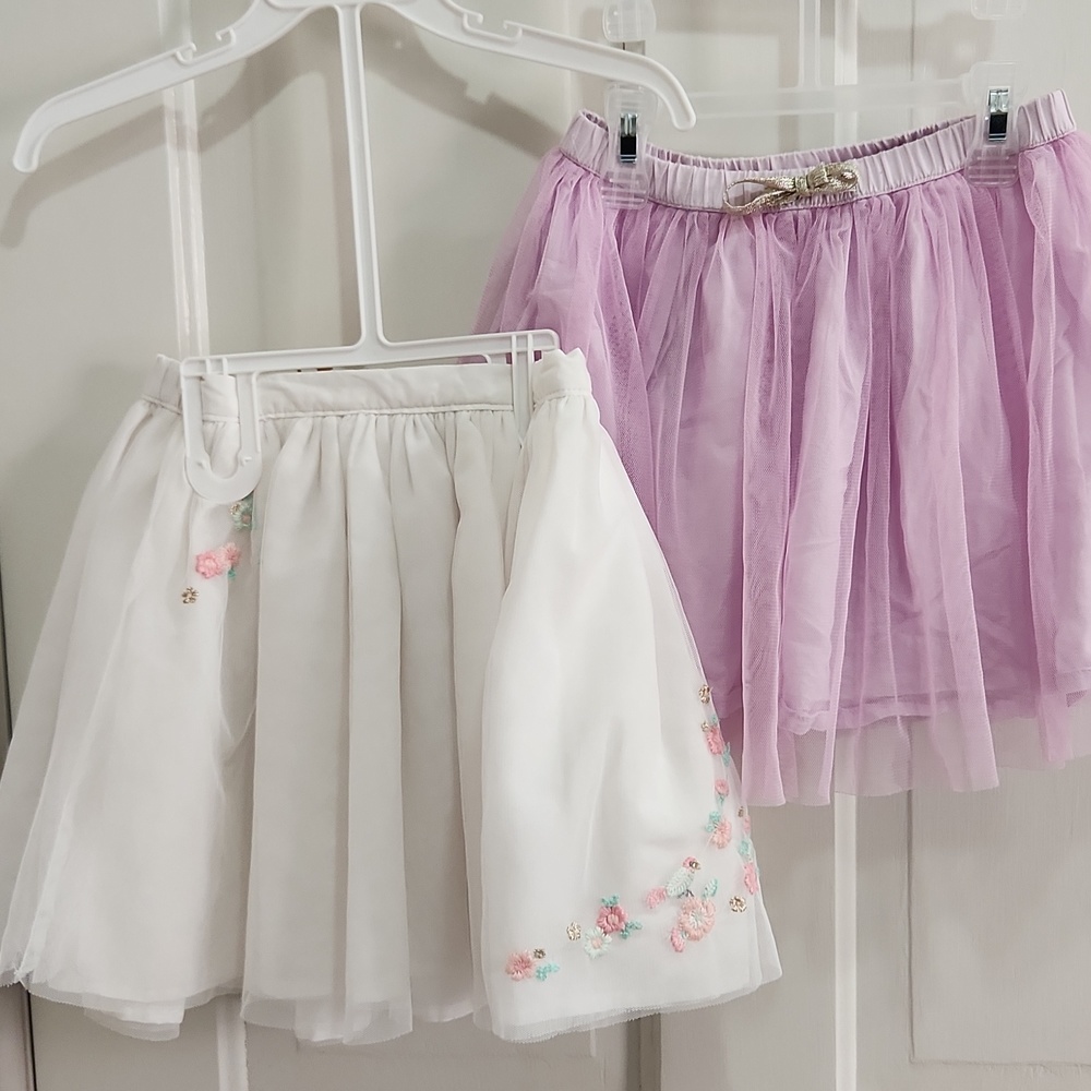 Girls carter's brand skirt lot